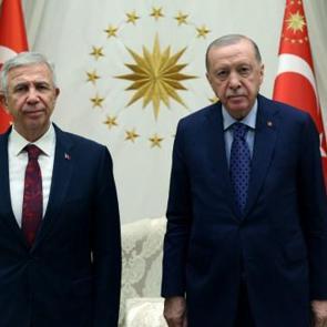 K&uuml;lliye'de sıcak saatler: Erdoğan, Mansur Yavaş'ı kabul etti! Yavaş'tan s&uuml;rpriz a&ccedil;ıklama