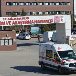 Mardin'de 17 yaşındaki gen&ccedil; kız evinde &ouml;l&uuml; bulundu 