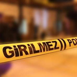 Aile faciası: Eşini, kayınpederini ve kayınvalidesini &ouml;ld&uuml;rd&uuml;