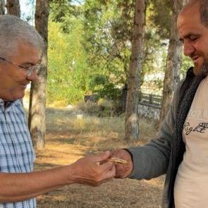 Konya'da d&uuml;r&uuml;stl&uuml;k hik&acirc;yesi: 5 ay &ouml;nce kaybettiği 3 altın bilezik ona geri d&ouml;nd&uuml;