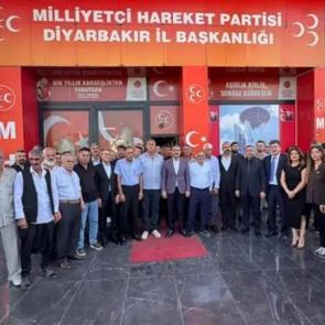 Diyarbakır&rsquo;da MHP&rsquo;ye 250 kişi katıldı