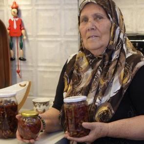 Gaziantep'te dikkat &ccedil;eken lezzet! "Kabuktan re&ccedil;el mi olur?" diyenleri dinlemedi, yaptı 