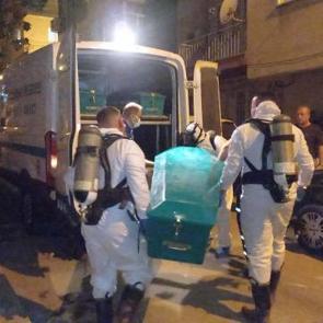 K&ouml;t&uuml; koku gelen evinde &ouml;l&uuml; bulundu