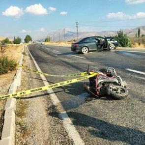 Malatya'da feci kaza: Motosiklet s&uuml;r&uuml;c&uuml;s&uuml; hayatını kaybetti
