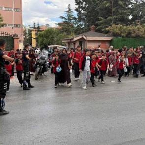 Konya&rsquo;da okul &ccedil;ıkışlarında yeni uygulama! &Ouml;ğrenciler i&ccedil;in ekipler seferber oldu