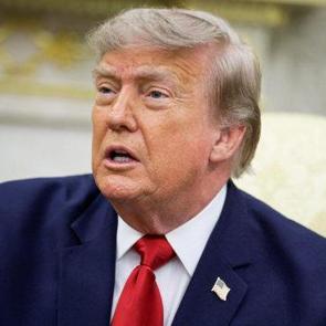 Trump: Zafer takı askeri komplekse d&ouml;n&uuml;şt&uuml;r&uuml;lecek