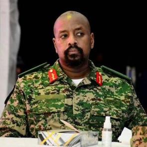 Ugandalı tuhaf generalden yeni a&ccedil;ıklama: T&uuml;rkiye ile askeri iş birliğini askıya aldık