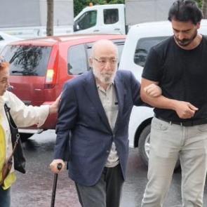 Kurtlar Vadisi'nin "&Ouml;mer Baba"sı ifade vermek &uuml;zere Silivri Adliye'sine geldi