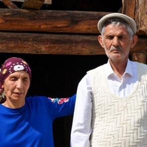 Artvin'de azim dolu yaşam: G&ouml;rmedikleri k&ouml;y&uuml; ezberlediler