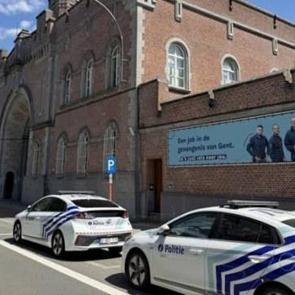 Bel&ccedil;ika cezaevlerinde grev! Y&uuml;zlerce mahkum yerde uyuyor