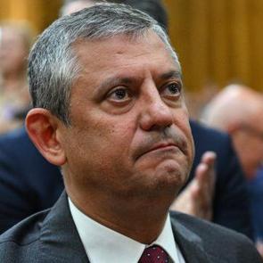 Can Ataklı'dan &Ouml;zg&uuml;r &Ouml;zel'i sarsacak iddia: CHP'ye d&ouml;nmek istiyorlar!