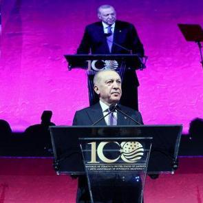 Cumhurbaşkanı Erdoğan: T&uuml;rkiye'ye yatırım yapan hep kazan&ccedil;lı &ccedil;ıkmıştır