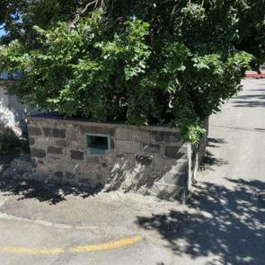 Erzurum&rsquo;da şifa arayanlar &Ouml;ks&uuml;r&uuml;k Baba ve T&uuml;k&uuml;r&uuml;k Nene t&uuml;rbesini ziyaret ediyor