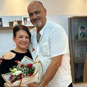 Evli &ccedil;ift evlerinde tabancayla vurulmuş halde &ouml;l&uuml; bulundu