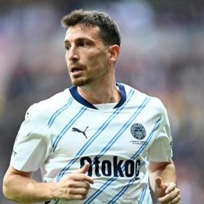 Fenerbah&ccedil;e'de Mert Hakan Yandaş'ın hasreti bitti!