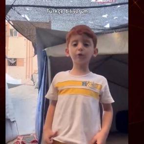 Gazzeli minik Amro'dan kalpleri ısıtan mesaj: "Merhaba, T&uuml;rk&ccedil;e biliyorum!