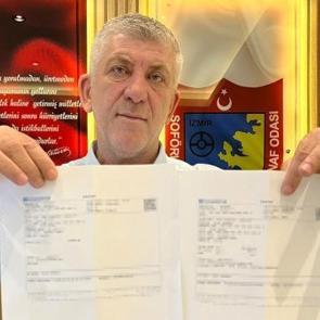 İzmir'de taksici 920 TL beklerken hesabında servet yattı 