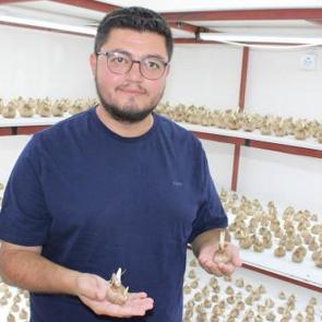 "Kayseri&rsquo;de yetişmez" dediler, dinlemedi &uuml;retti! Kilogramı 900 bin TL