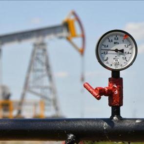 Trump&rsquo;tan H&uuml;rm&uuml;z kararı: Petrol 100 doları yeniden aştı! Piyasalar alarma ge&ccedil;ti