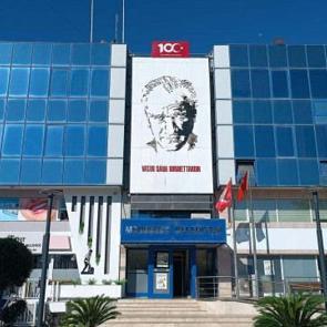 Menderes Belediyesine r&uuml;şvet ve irtikap soruşturması: 7 ş&uuml;pheli tutuklandı