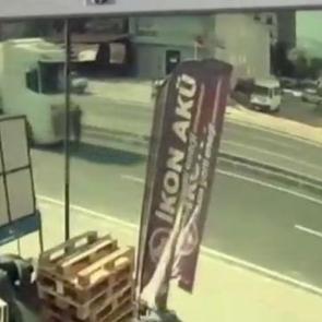 Mersin&rsquo;de tanker 55 yaşındaki kadına &ccedil;arptı