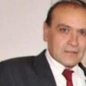 Okul m&uuml;d&uuml;r&uuml; evinde &ouml;l&uuml; bulundu