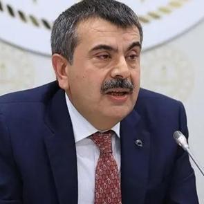 Okullarda ders saatleri kısalıyor: Şartlar ilan edildi! 30'a indiriliyor