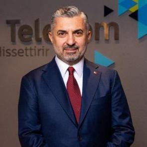 S&uuml;rd&uuml;r&uuml;lebilir dijital gelecek i&ccedil;in T&uuml;rk Telekom'dan 3 ilde g&uuml;neş enerjisi atağı