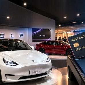 Tesla&rsquo;dan T&uuml;rkiye&rsquo;de yeni hamle: Kredi kartına 12 ay taksitle ara&ccedil; satışına başladı
