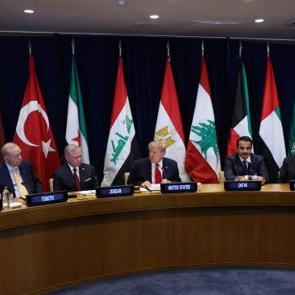 Trump'tan &ouml;vg&uuml; dolu s&ouml;zler! 'Erdoğan &ccedil;ok &ccedil;etin biri ve iyi dostum, onunla uğraşmayın'