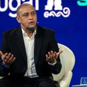 'Yaptığım hataları yapmasınlar diyen Roberto Carlos'tan g&uuml;ndem olan itiraf!