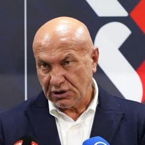 'S&ouml;zlerim sizi kırdı' diyen Y&uuml;ksel Yıldırım'dan taraftarlarına &ccedil;ağrı