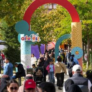 AileFest&rsquo;e hafta sonu yoğun ilgi: On binlerce kişi Rami&rsquo;de buluştu
