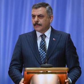 Bakan &Ccedil;ift&ccedil;i'den fon kriziyle ilgili a&ccedil;ıklama: Kirli elleri mutlaka kırarız!