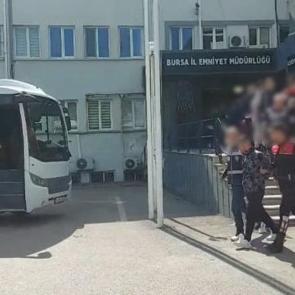 Bursa'da fuhuş operasyonu: 21 kadın kurtarıldı 12 ş&uuml;pheli g&ouml;zaltına alındı
