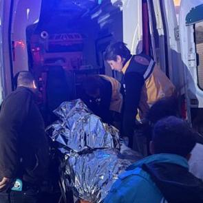&Ccedil;anakkale'de toprak altında kalan 2 iş&ccedil;i kurtarıldı