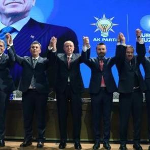 CHP'nin kalesi AK Parti'ye ge&ccedil;iyor: Tarih verdiler, il&ccedil;ede bir ilk yaşanacak
