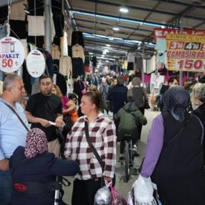 Edirne'de Bulgarların yoğunluğu esnafı sevindirdi