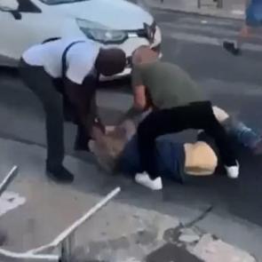 Fransa'daki dehşeti T&uuml;rk kahraman &ouml;nledi! Hem hayat kurtardı hem de linci engelledi