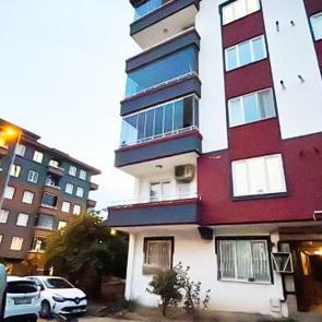 Gaziantep'te gizemli olay: Ailecek pencereden d&uuml;şt&uuml;ler