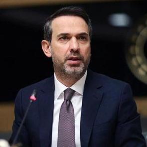 Bakan Bayraktar hedefi a&ccedil;ıkladı: 'T&uuml;rkiye kendi kendine yeten bir &uuml;lke olacak!'