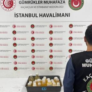 İstanbul Havalimanı&rsquo;nda peş peşe operasyon: 34 kilo kokain ele ge&ccedil;irildi