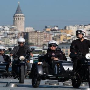İstanbul&rsquo;da turistlerin yeni g&ouml;zdesi: Sepetli motosiklet turları