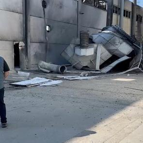 İzmir'de fabrikada patlama! 3'&uuml; ağır, 7 iş&ccedil;i yaralı