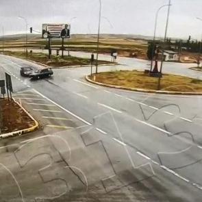 K&uuml;tahya'da kavşakta &ouml;ld&uuml;ren &ccedil;arpışma: 2 kişi hayatını kaybetti, 8 kişi yaralandı