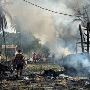 Arakan'a hava saldırısı: Siviller bombalandı