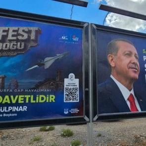 Şanlıurfa'da Teknofest heyecanı: Başkan G&uuml;lpınar caddeleri billboardlarla donattı