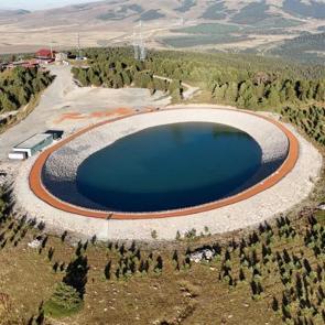 Sarı&ccedil;am ormanlarının arasındaki g&ouml;z: Kars&rsquo;taki g&ouml;let g&ouml;reviyle dikkat &ccedil;ekiyor