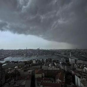 Son dakika: İstanbul i&ccedil;in AKOM ve Valilikten peş peşe uyarılar!