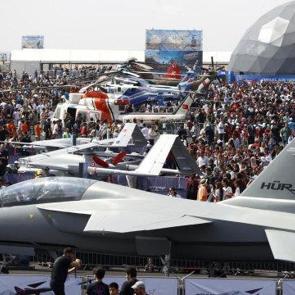 TEKNOFEST G&uuml;neydoğu'da heyecan dorukta! T&uuml;rk Yıldızları g&ouml;ky&uuml;z&uuml;nde nefes kesecek